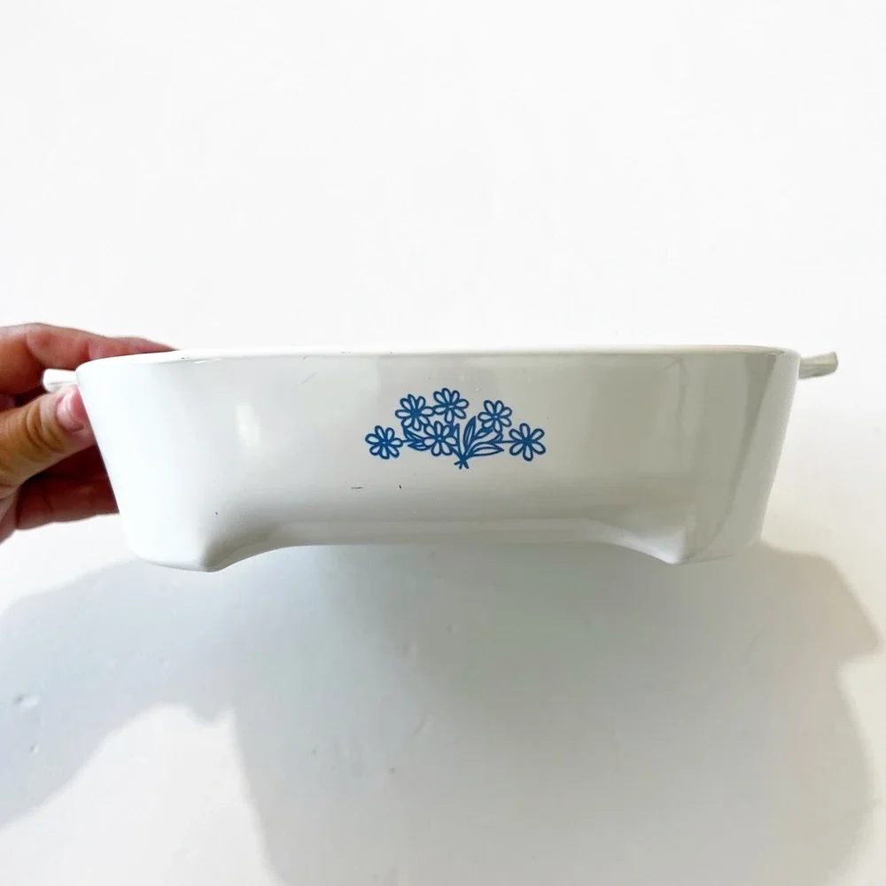 Corningware Blue Cornflower 68-8000 Small Square Casserole W/Lid Montgomery Ward